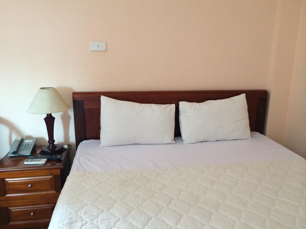 Clover Hanoi Hotel Екстер'єр фото
