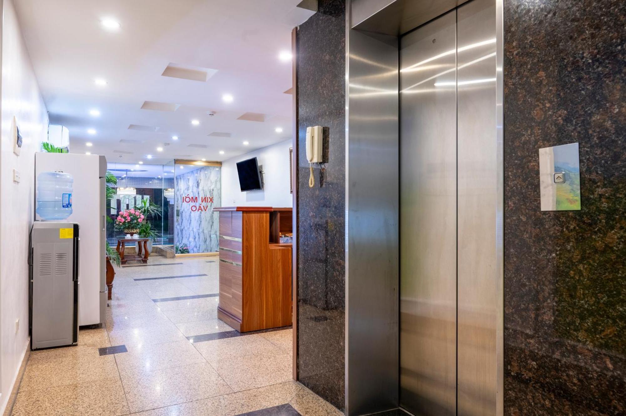 Clover Hanoi Hotel Екстер'єр фото