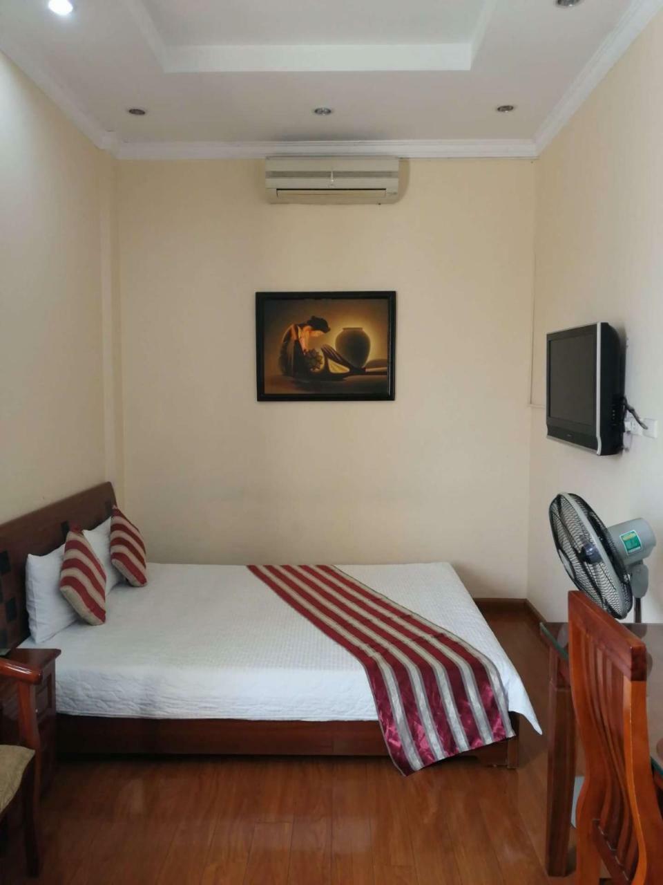 Clover Hanoi Hotel Екстер'єр фото